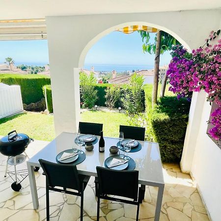 Sitio de Calahonda Modern Garden Apartment With A Fantastic Sea View And A Private Garden מראה חיצוני תמונה